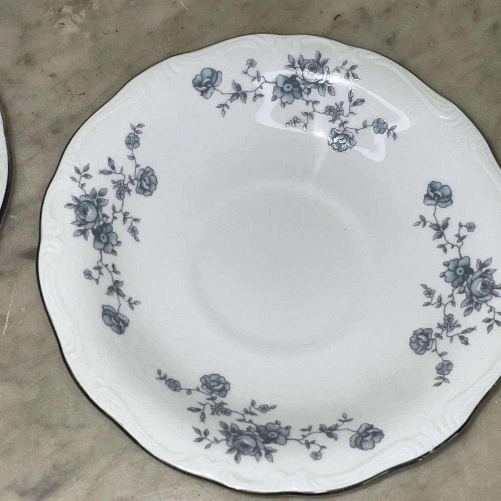 2 Johann Haviland Bavaria Germany Blue Garland Tea‎ Cup And Saucer Set Vintage